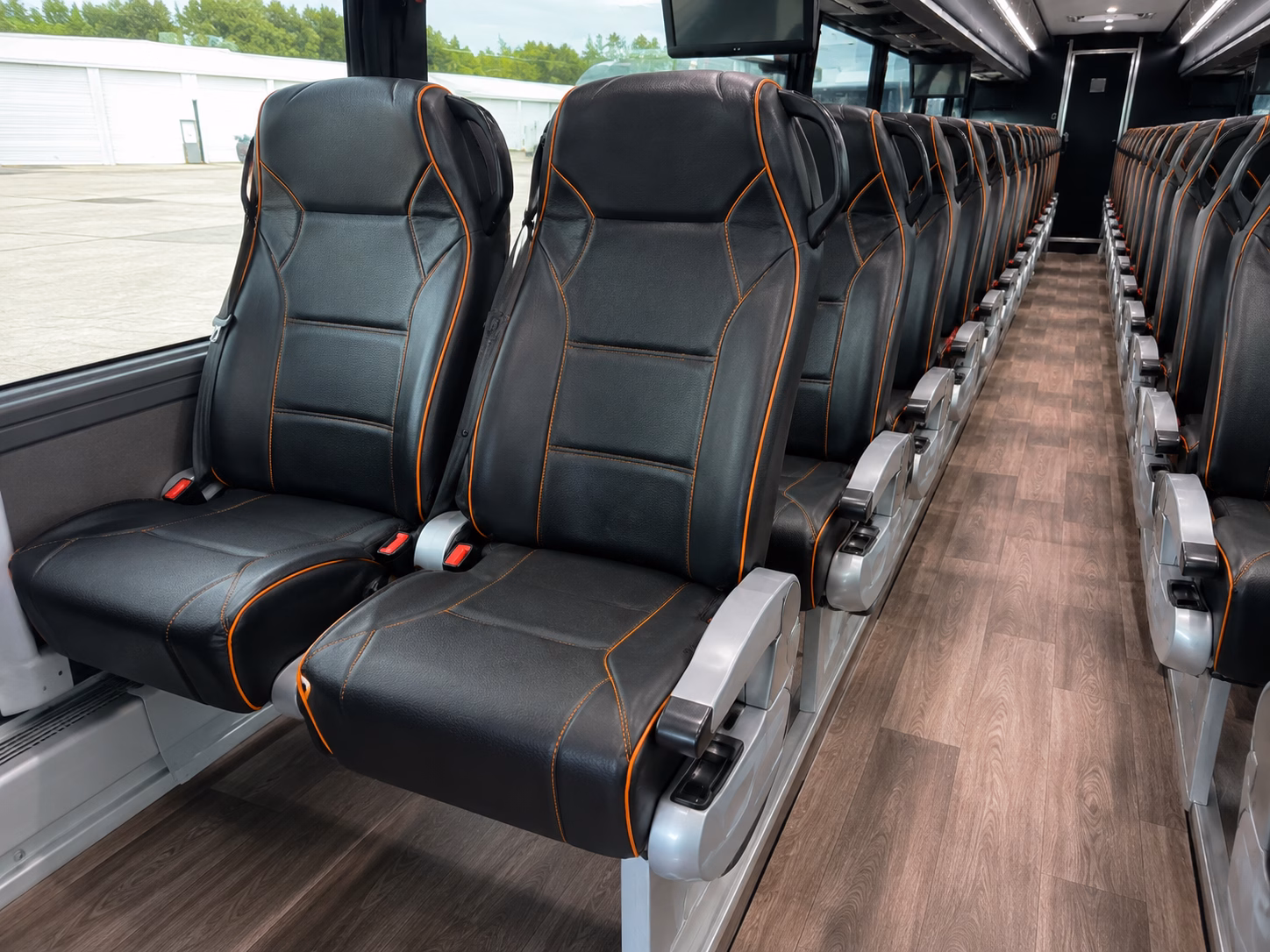 how the distance and duration of your trip affect charter bus rates in columbia